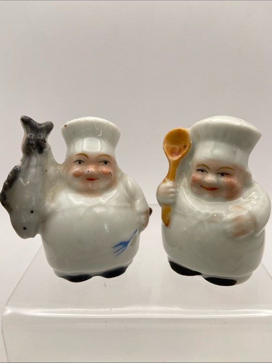 None Other - Vintage Porcelain Mini Happy Chef Salt & Pepper Shakers Set of 2 Collectible